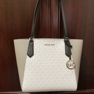 Michael Kors Kimberly bonded tote